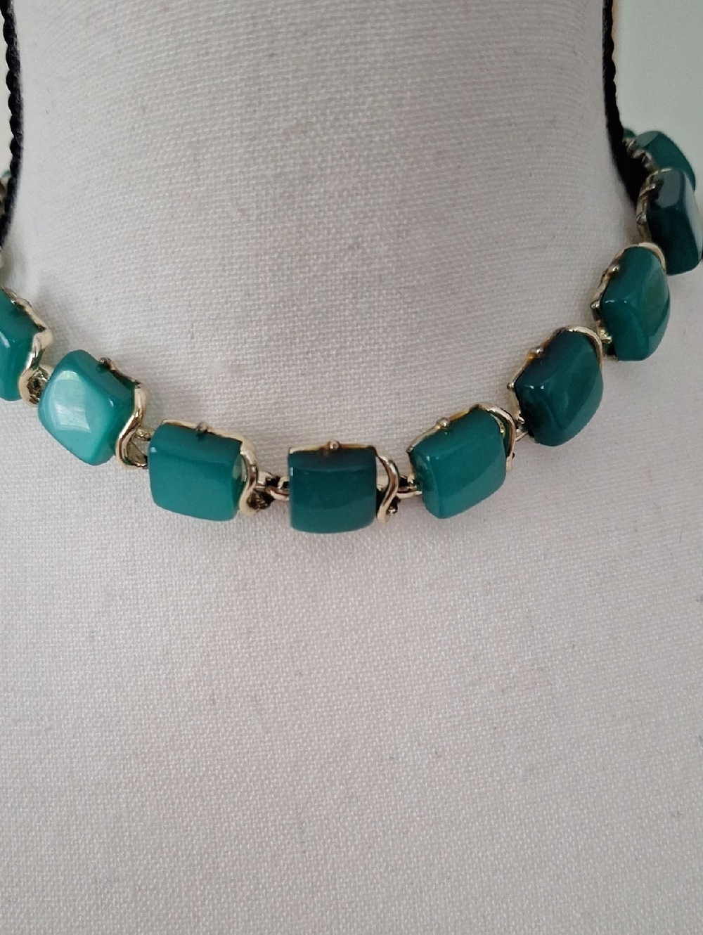 Vintage Women’s Green Gemstone Link Necklace - Unbranded